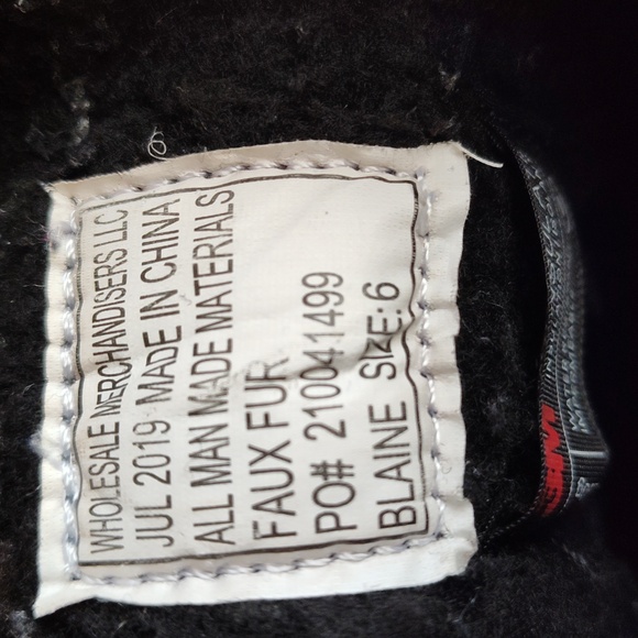 Winter Boots - Picture 9 of 10